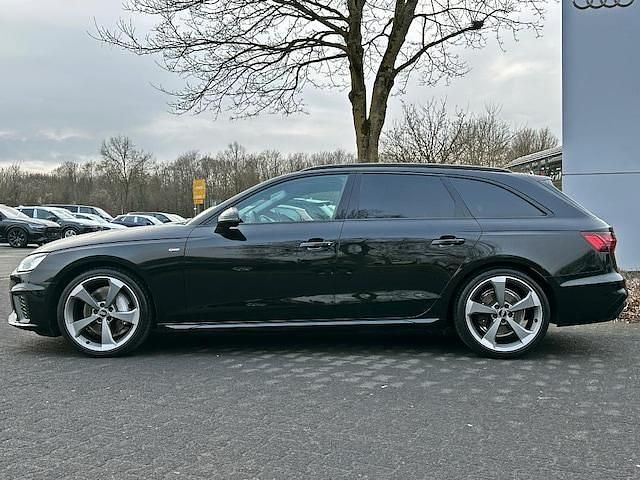 Gebraucht Audi A4 Ambiente 204 PS (150 kW) 2022 Mythosschwarz metallic Kombi