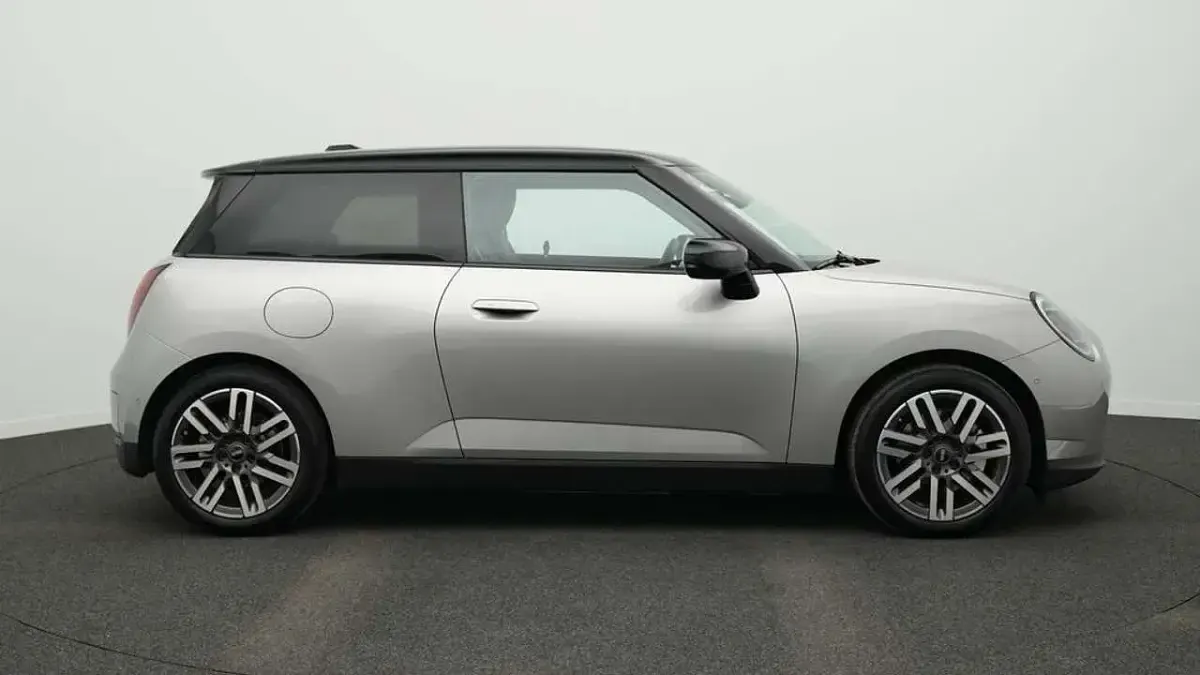 Gebraucht Mini Cooper Classic 135 kW (184 PS) 2025 Grau Kleinwagen