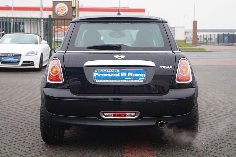 Gebraucht Mini Cooper 122 PS (89 kW) 2010 Schwarz Kleinwagen