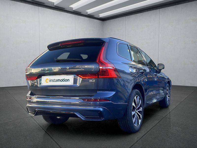Gebraucht Volvo XC60 Plus 197 PS (144 kW) 2022 Blau SUV