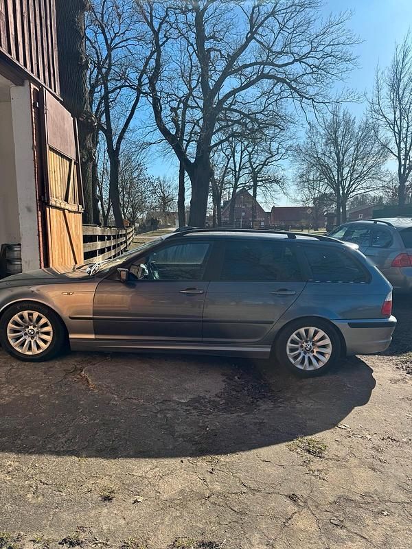 Gebraucht BMW 320 M Sport 150 PS (110 kW) 2003 Grau Kombi