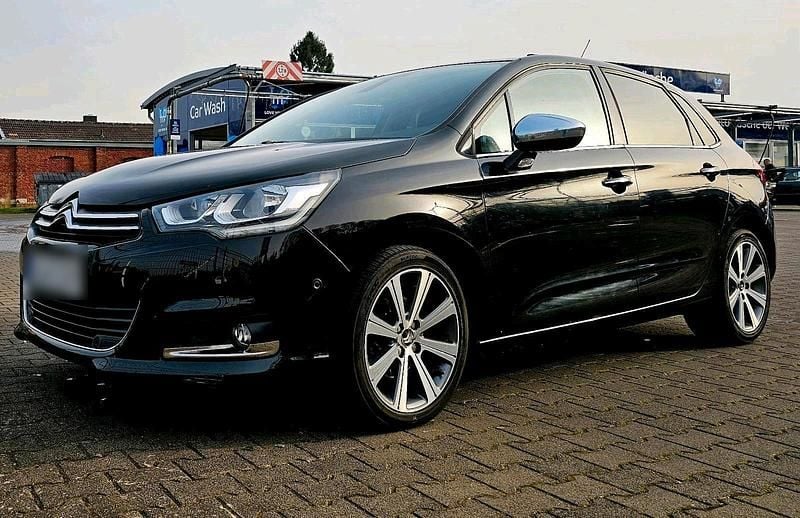 Gebraucht Citroën C4 130 PS (95 kW) 2016 Schwarz Kleinwagen