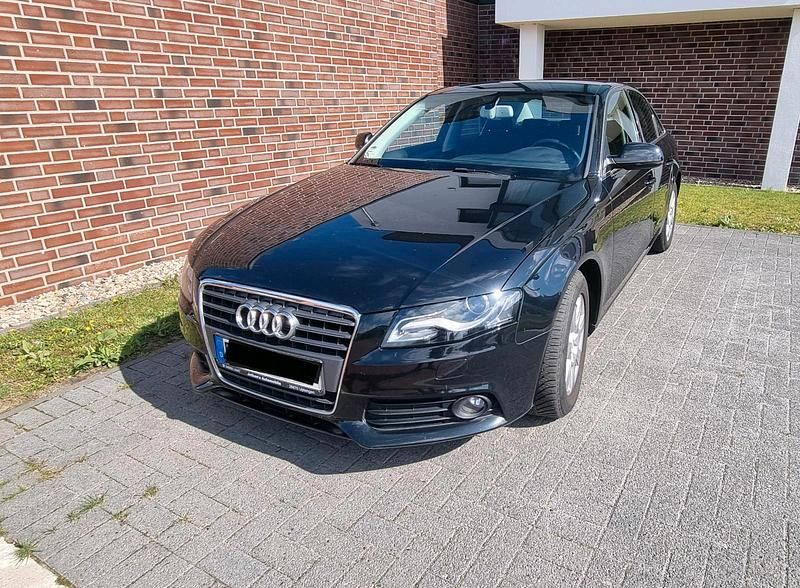 Gebraucht Audi A4 160 PS (117 kW) 2011 Schwarz Limousine