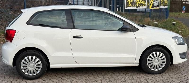 Gebraucht VW Polo Trendline 60 PS (44 kW) 2010 Weiß Kleinwagen