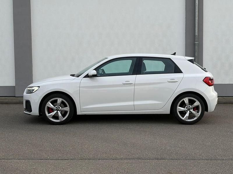 Gebraucht Audi A1 Sportback Advanced 95 PS (69 kW) 2022 Weiß Kleinwagen