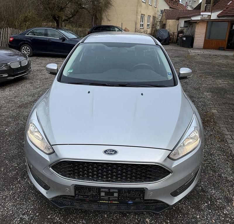 Usata Ford Focus 120 CV (88 kW) 2017 Argento Station wagon