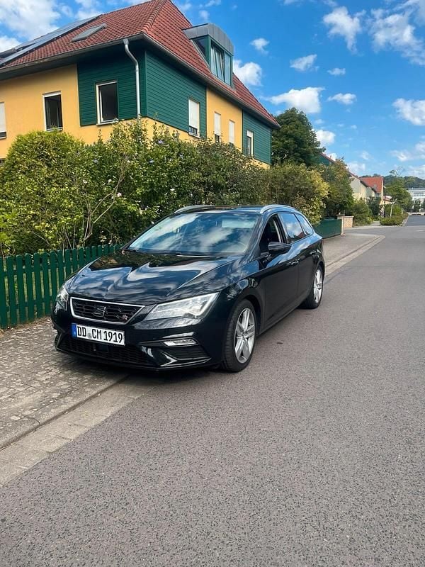 Schwarz Gebraucht 2018 Seat Leon FR Kombi | 15.500 € (Fairer Preis) - Bild 1/4