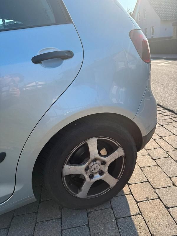 Gebraucht VW Golf IV 102 PS (75 kW) 2005 Kombi