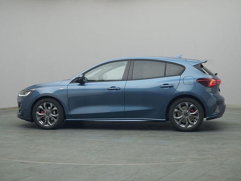 Neu Ford Focus ST-Line X 125 PS (91 kW) 2025 Blau Limousine