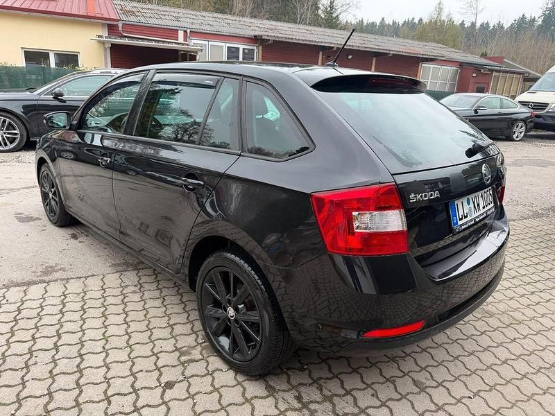 Gebraucht Skoda Rapid Ambition 90 PS (66 kW) 2016 Schwarz Kleinwagen