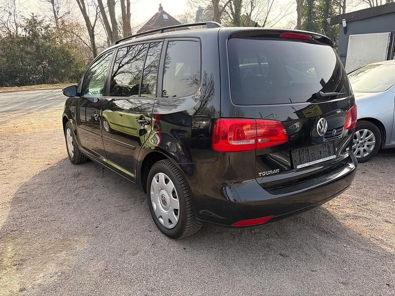 Gebraucht VW Touran 105 PS (77 kW) 2010 Schwarz Van / Kleinbus