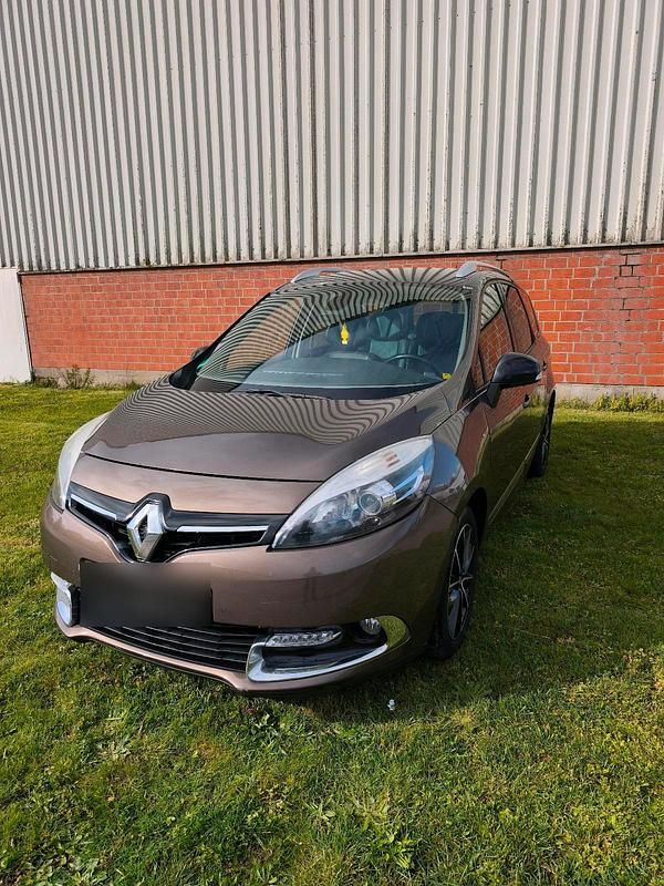 Gebraucht Renault Scénic III 131 PS (96 kW) 2013 Braun Van / Kleinbus