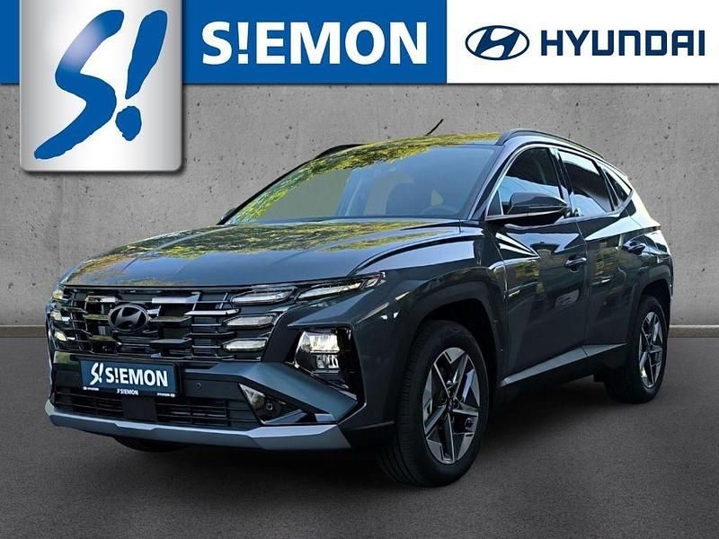 Grau Neu 2025 Hyundai Tucson Trend SUV | 29.980 € (Superpreis) - Bild 1/4
