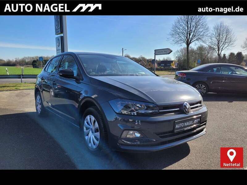 Uranograu Gebraucht 2021 VW Polo Comfortline Kleinwagen | 12.799 € (Superpreis) - Bild 1/4