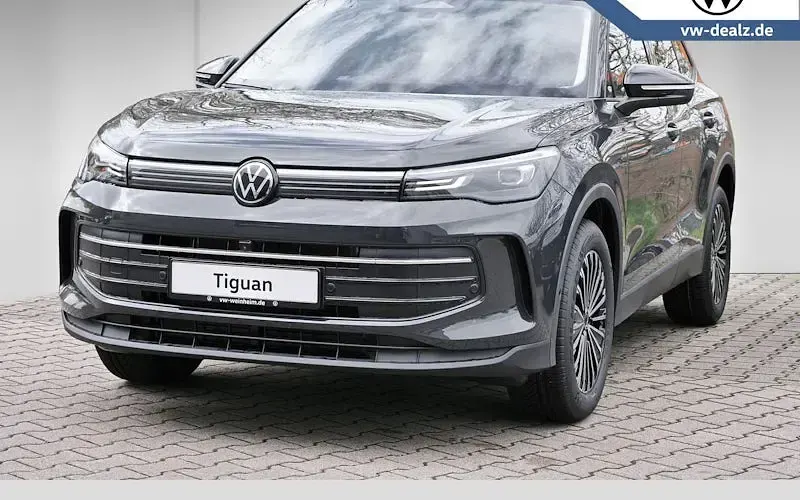 Neu VW Tiguan 150 PS (110 kW) 2026 Grau SUV