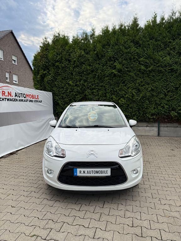 Weiß Gebraucht 2010 Citroën C3 Tendance Kleinwagen | 4.000 € (Etwas zu teuer) - Bild 1/4