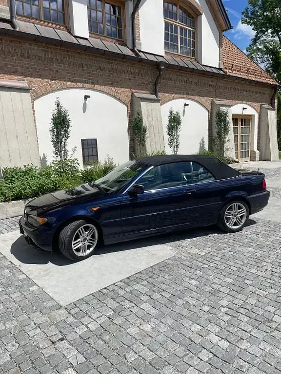 Gebraucht BMW 325 Sport Line 192 PS (141 kW) 2003 Blau Cabrio