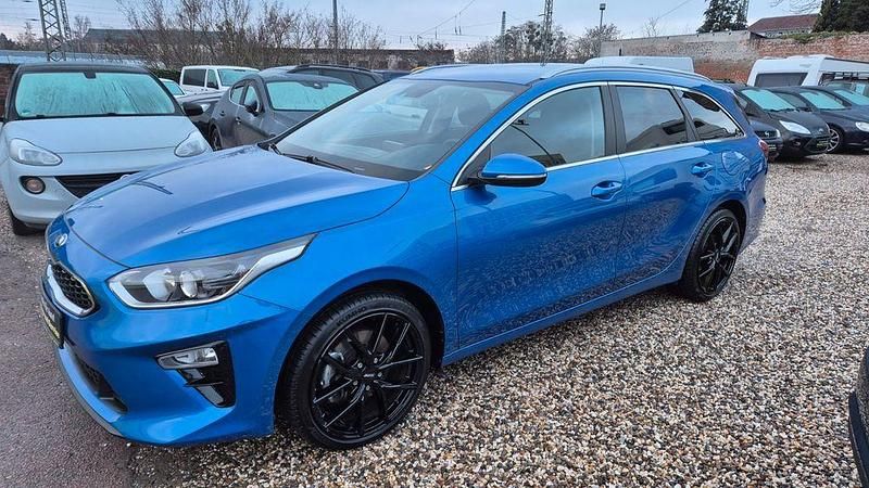 Blau Gebraucht 2019 Kia XCeed SUV | 15.450 € (Superpreis) - Bild 1/3