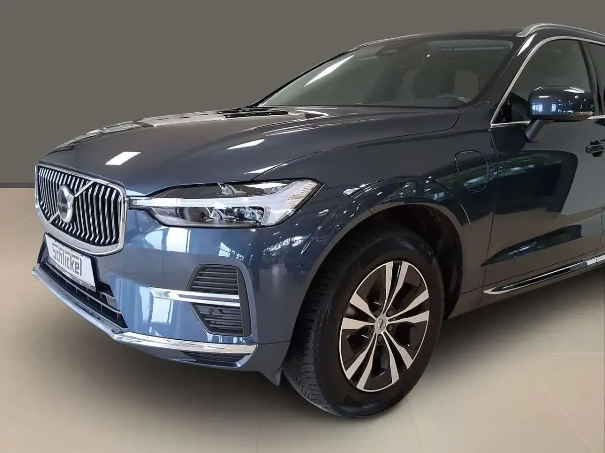 Gebraucht Volvo XC60 Core 349 PS (256 kW) 2023 Denim blue / metallic SUV