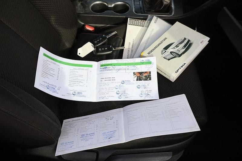 Gebraucht Kia Optima Edition 7 163 PS (119 kW) 2017 Weiß Kombi