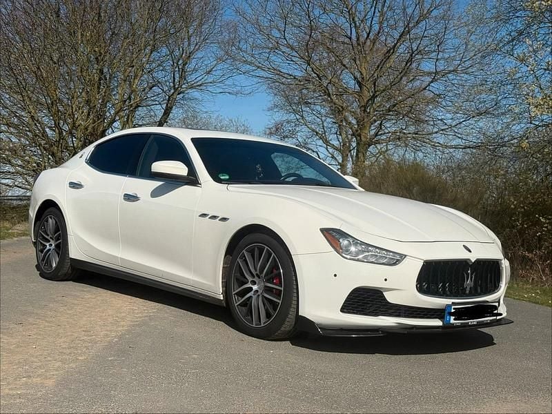 Gebraucht Maserati Ghibli 350 PS (257 kW) 2017 Weiß Limousine