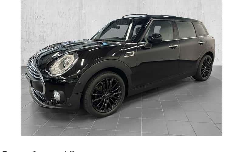 Midnight black metallic Gebraucht 2019 Mini One Clubman Kombi | 17.290 € (Etwas zu teuer) - Bild 1/4