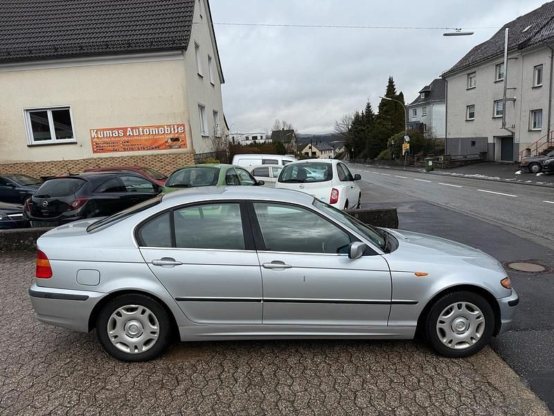 Gebraucht BMW 320 170 PS (125 kW) 2002 Silber Limousine