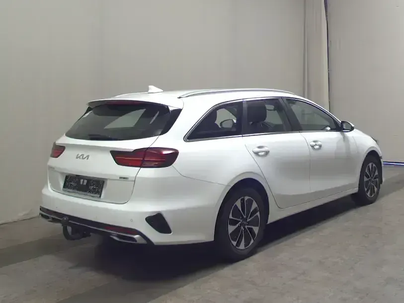 Gebraucht Kia Ceed Sportswagon Vision 141 PS (103 kW) 2022 Weiss Kombi