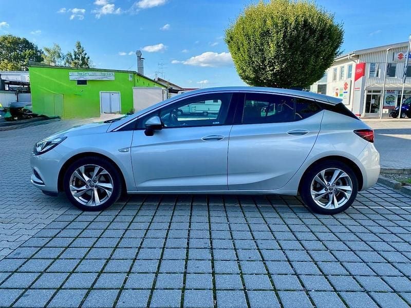 Gebraucht Opel Astra Innovation 125 PS (91 kW) 2017 Silber Limousine