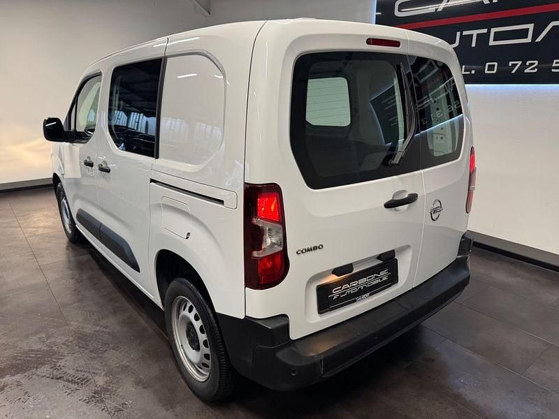 Gebraucht Opel Combo 131 PS (96 kW) 2021 Weiß Van / Kleinbus