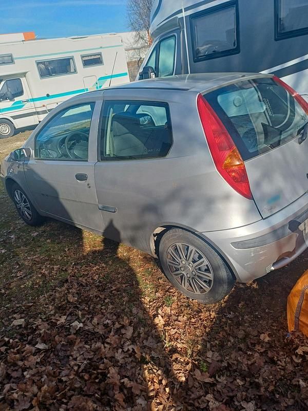 Gebraucht Fiat Punto 60 PS (44 kW) 2003 Grau Kleinwagen