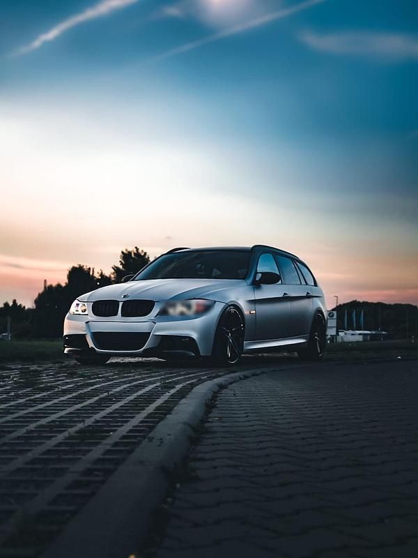 Gebraucht BMW 325 M Performance 280 PS (205 kW) 2009 Silber Kombi