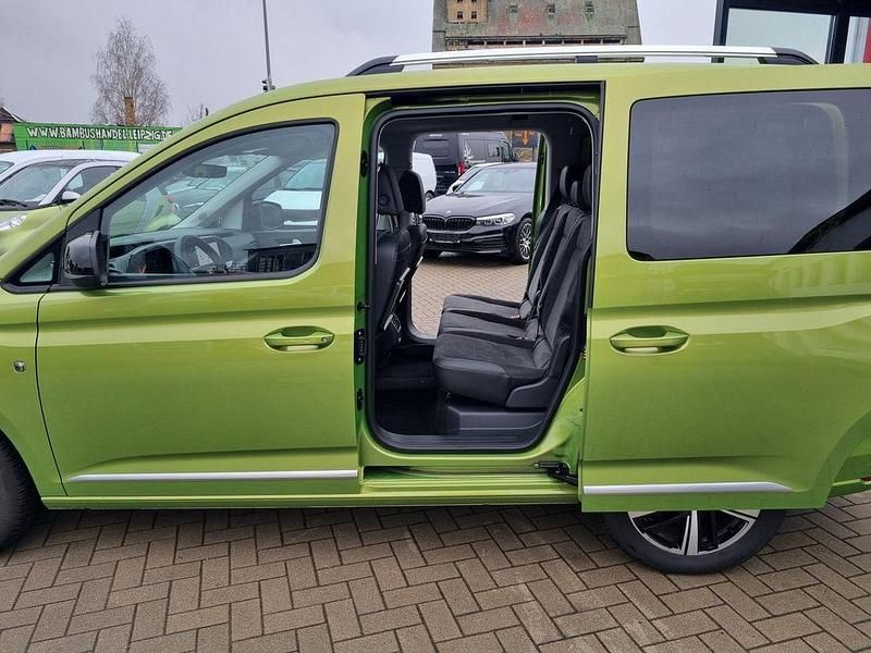 Gebraucht VW Caddy Style 125 PS (91 kW) 2024 Gold Van / Kleinbus