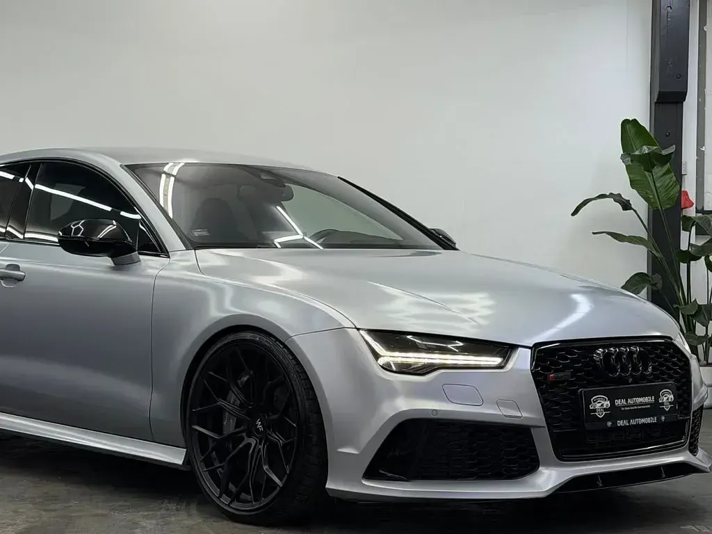 Gebraucht Audi RS7 Sportback Ambiente 560 PS (411 kW) 2015 Silber Kleinwagen