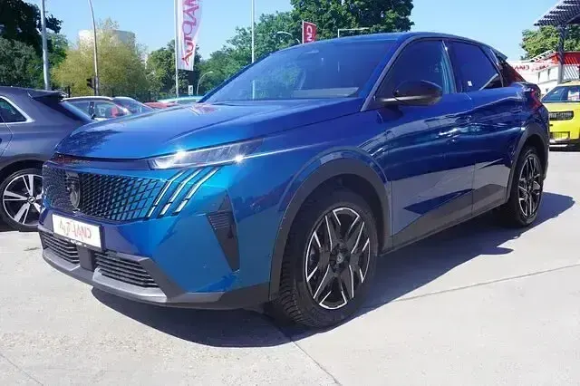 Neu Peugeot 3008 145 PS (106 kW) 2026 Blau SUV