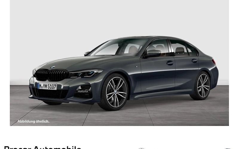 Grau Gebraucht 2021 BMW 330 M Sport Limousine | 37.690 € (Fairer Preis) - Bild 1/4