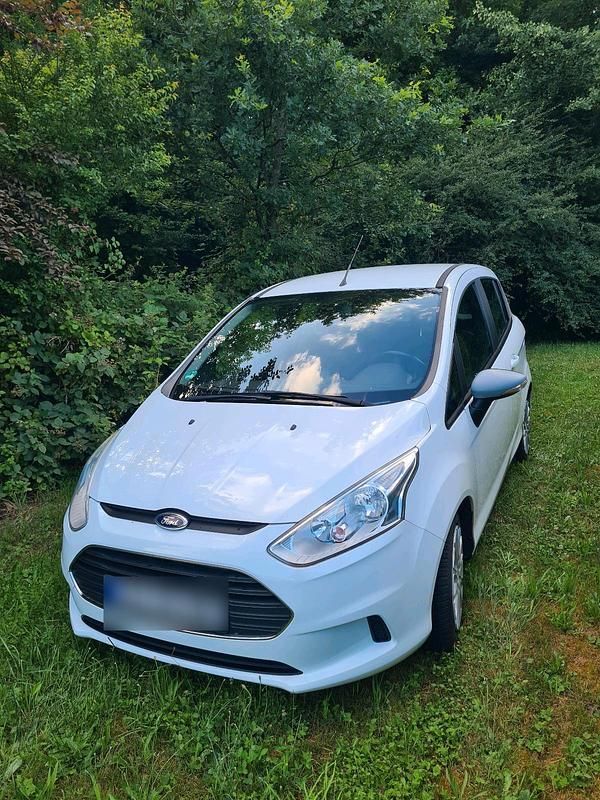 Weiß Gebraucht 2015 Ford B-MAX Van / Kleinbus | 7.300 € (Fairer Preis) - Bild 1/4