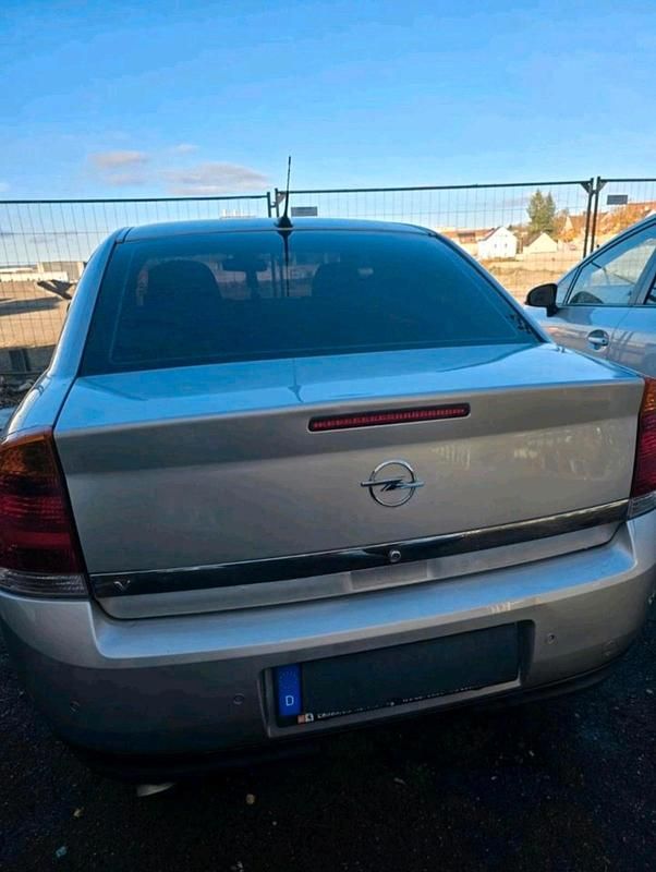 Gebraucht Opel Vectra Elegance 147 PS (108 kW) 2002 Silber Limousine