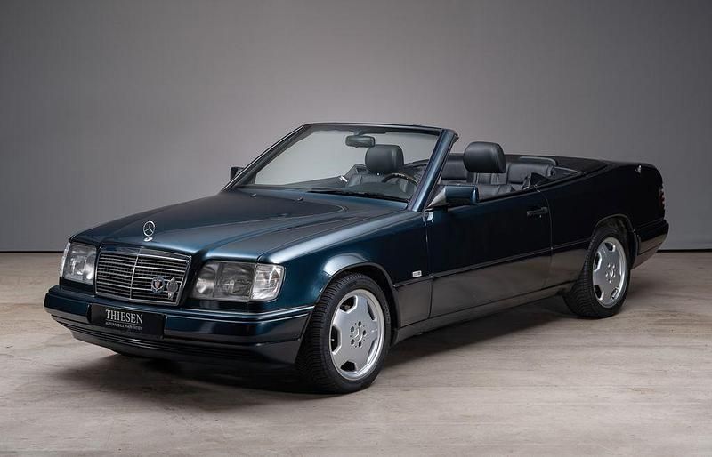 Blau Gebraucht 1997 Mercedes E320 Edition Cabrio | 49.800 € - Bild 1/4
