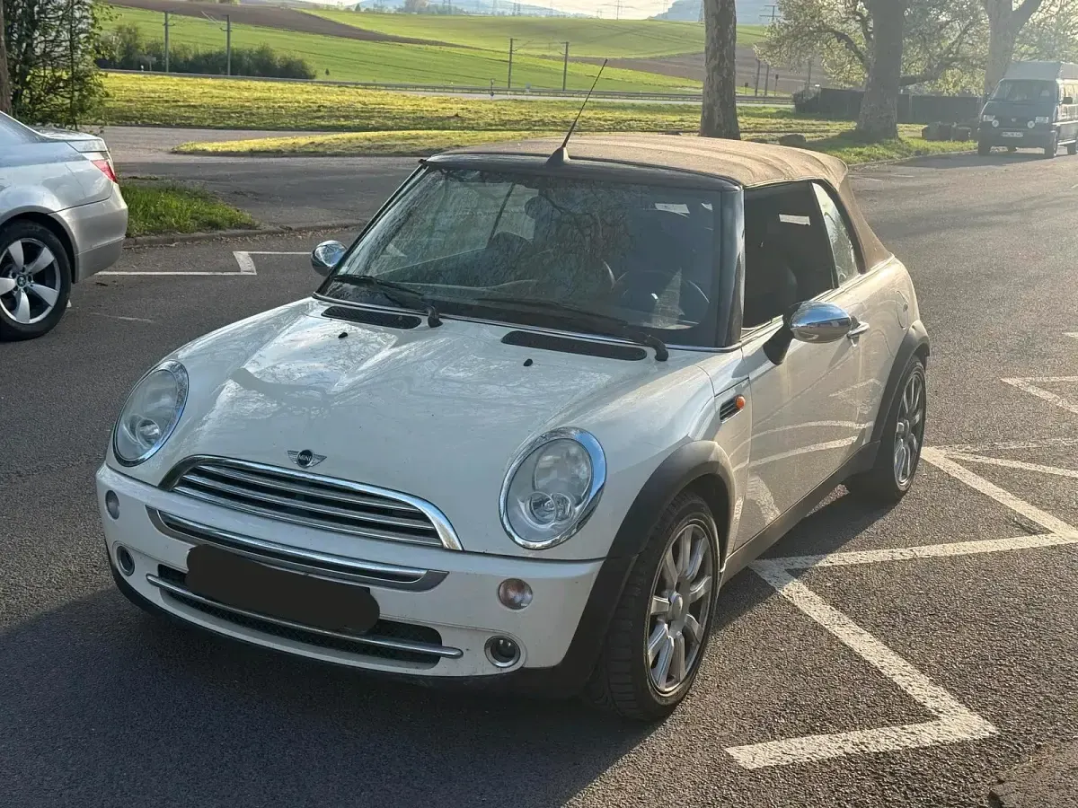 Second-hand Mini Cooper Cabriolet 100 CP (73 kW) 2007 Bej Cabrio