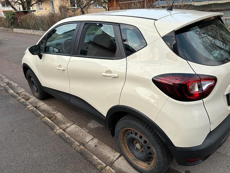 Gebraucht Renault Captur 90 PS (66 kW) 2017 Beige SUV