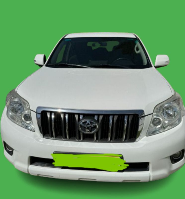 Weiß Gebraucht 2010 Toyota Land Cruiser SUV | 14.000 € (Guter Preis) - Bild 1/4