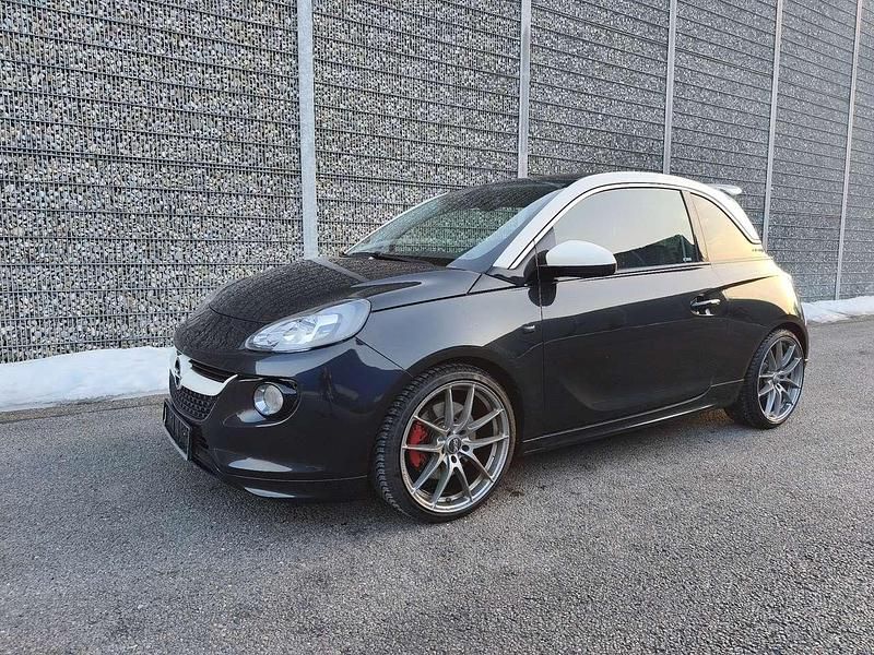 Gebraucht Opel Adam S 150 PS (110 kW) 2016 Schwarz / weiß Kleinwagen