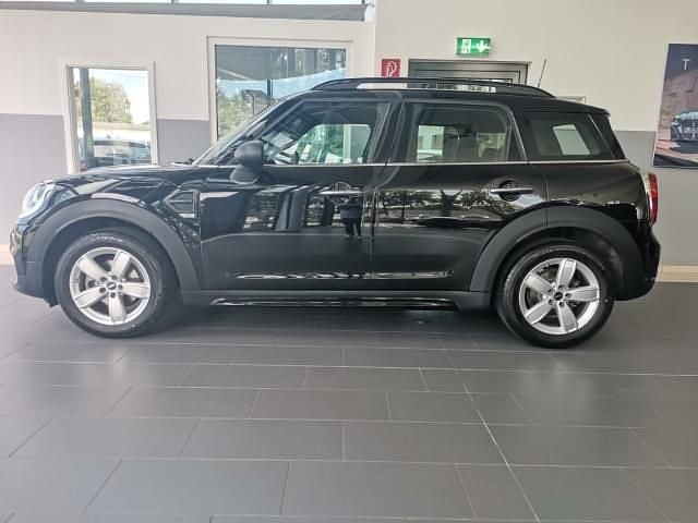 Gebraucht Mini One Countryman 102 PS (75 kW) 2019 Schwarz metallic midnight black metallic SUV