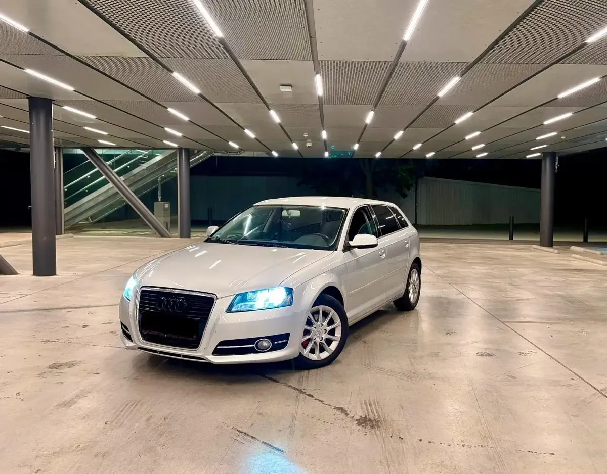 Gebraucht Audi A3 Ambition 125 PS (91 kW) 2011 Silber Kleinwagen