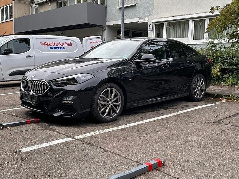 Schwarz Gebraucht 2024 BMW 218 M Sport Coupé | 27.997 € (Superpreis) - Bild 1/4