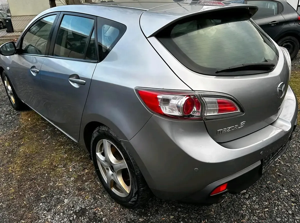 Usata Mazda 3 150 CV (110 kW) 2010 Grigio Berlina