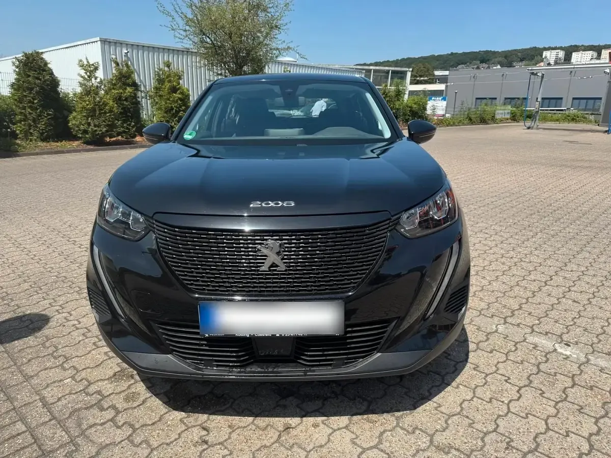 Gebraucht Peugeot 2008 Allure 131 PS (96 kW) 2020 Schwarz SUV