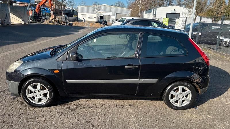 Gebraucht Ford Fiesta 69 PS (50 kW) 2007 Schwarz Kleinwagen