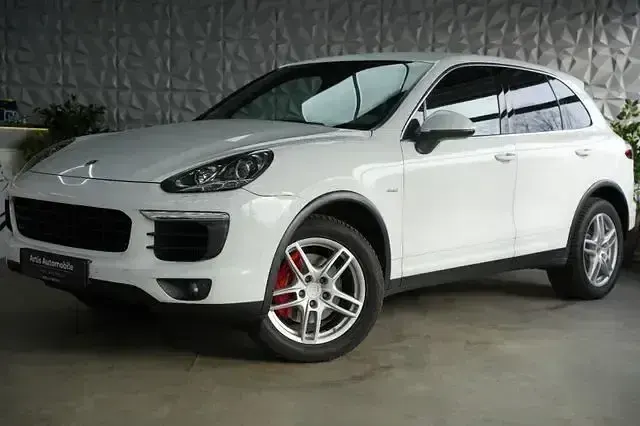 Gebraucht Porsche Cayenne 262 PS (192 kW) 2015 Pure white SUV